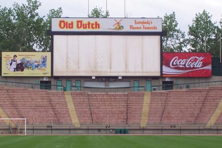 an image of commonwealth Stadium